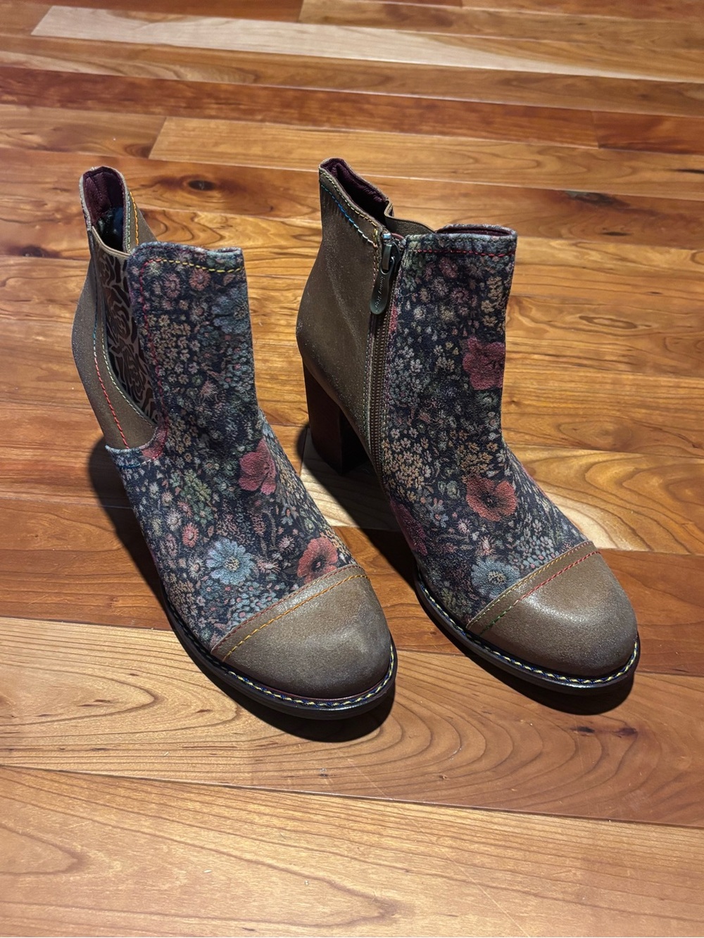 Melvina Floral Leather Ankle Booties - Brown Multi Size 39 (8.5 US Women’s) - Picture 2 of 6